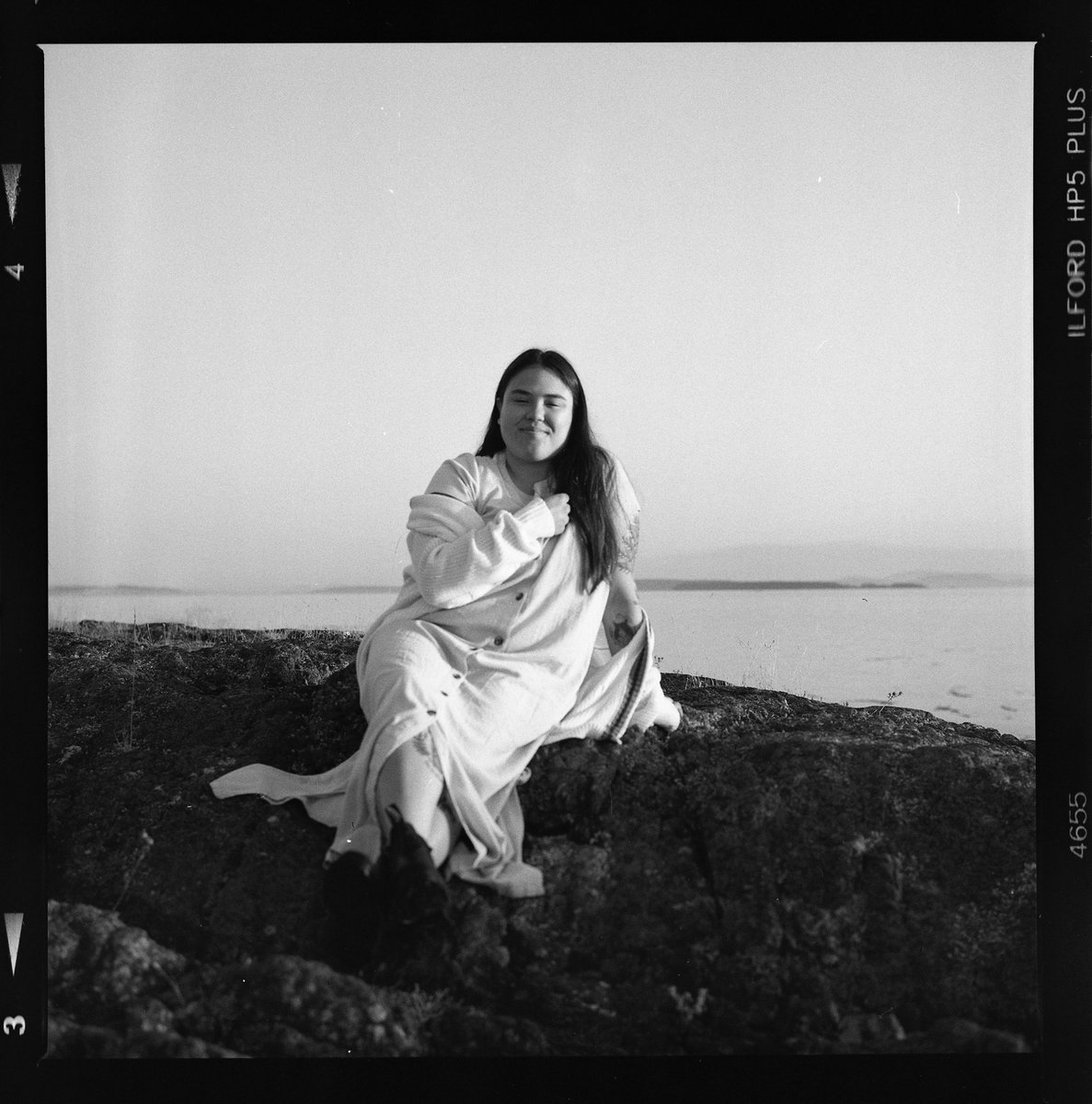 naughtynarwal's tweet photo. @ILFORDPhoto #mylove #ilfordphoto #FridayFavourites https://t.co/A1CEwwHVJj