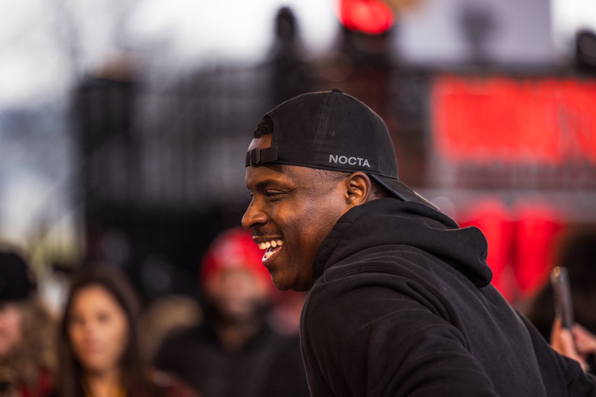 Got to go see Gary Trent Jr. and <a href="/LethalShooter__/">Lethal Shooter</a>  today at <a href="/kfc_canada/">KFC Canada</a>’s KFCourt event today. Smiles all around.