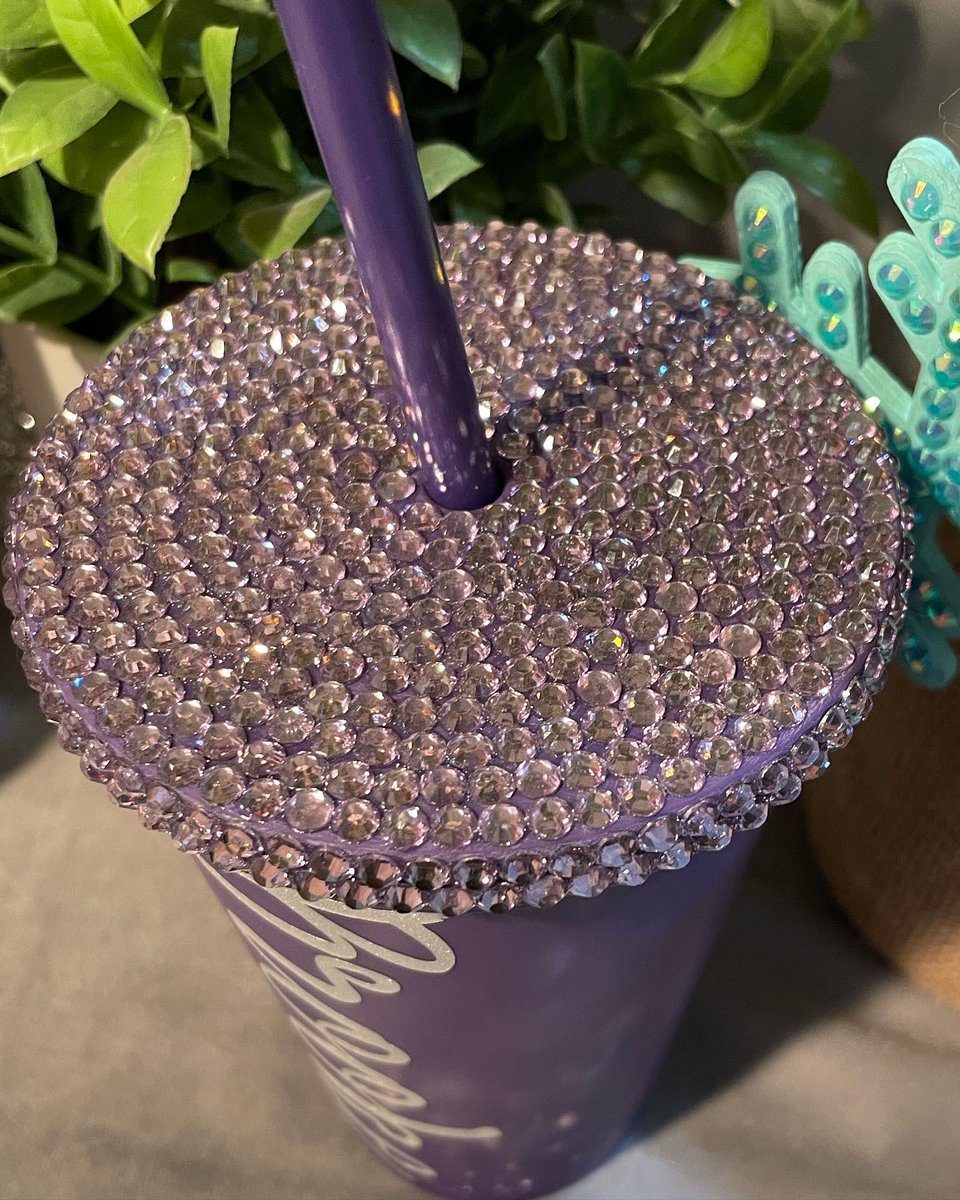 dancer97cap's tweet photo. Custom Bling Cup🤍 
Message me to order !! https://t.co/ddGddiKVz8