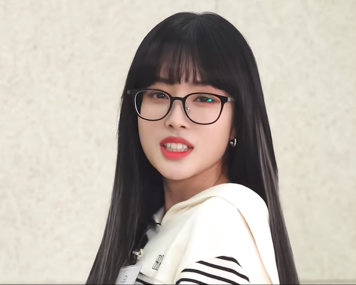 #Yoon #윤
i'm so in love with this look