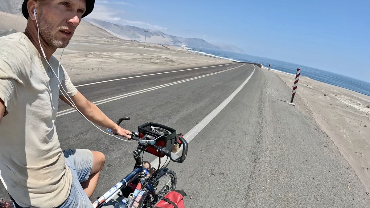 thomas2508's tweet photo. Endlose Straßen und eine nette Bekanntschaft.🇨🇱🚴🏾‍♂️👌 

#G9toAmerica #Tag36 #76km https://t.co/XkF4P3x1fZ