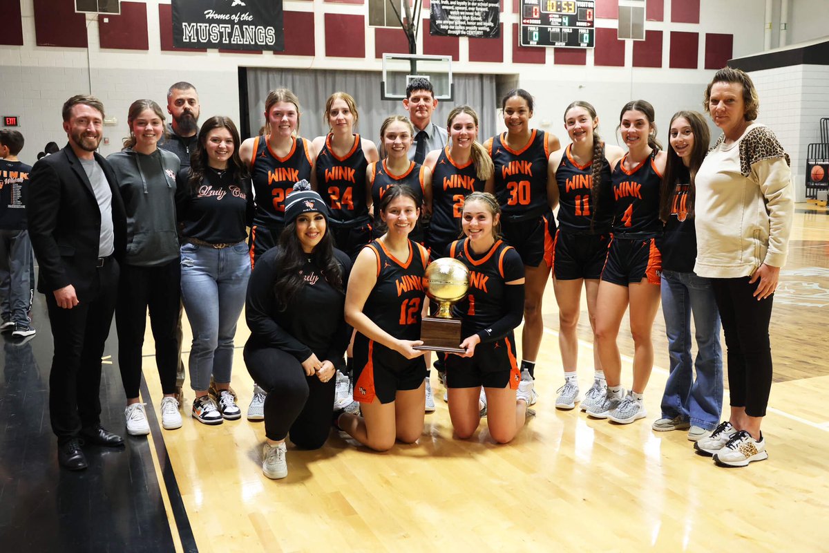 TreyBale's tweet photo. Lady Cats are District Champs!! Another gritty performance by one of the toughest groups out there. Bi-District here we come. https://t.co/fbtWzb015D