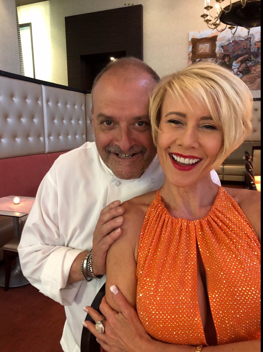 PaulaMaier3's tweet image. Tonight we went out to a restaurant owned by my dear friend who recently died from cancer as a sign of support.
What a waste to take such a creative, loving, brilliant man 😔

#cancersucks #whatawaste #greatchef #🌟🌟🌟🌟chef #rip #dinnerout #supportoneanother