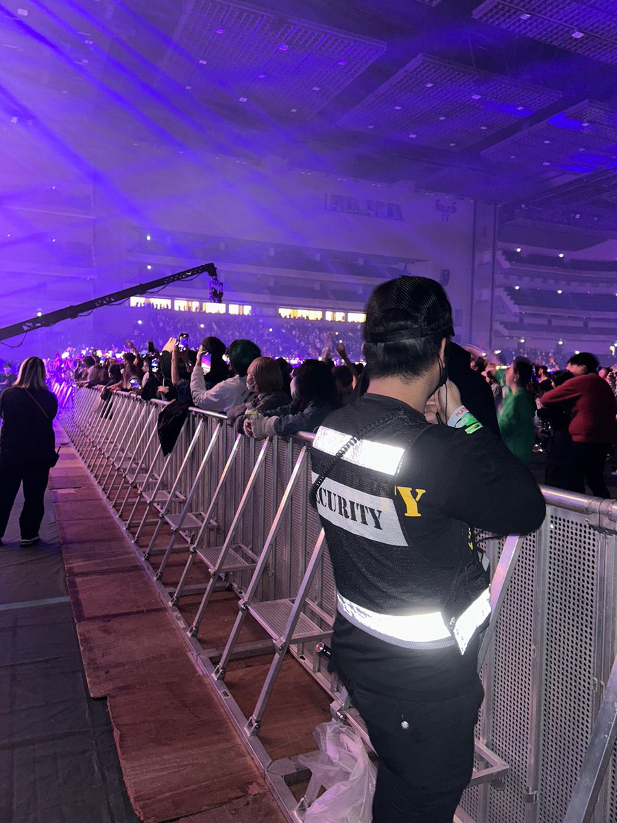 BONDS520's tweet photo. 【GMO SONIC 2023】
イベント時における巡回及び監視
#GMOSONIC2023  ＃EDM　
＃BONDS ＃BONDSSECURITY #ボンズ https://t.co/eIcQ2uhO7y