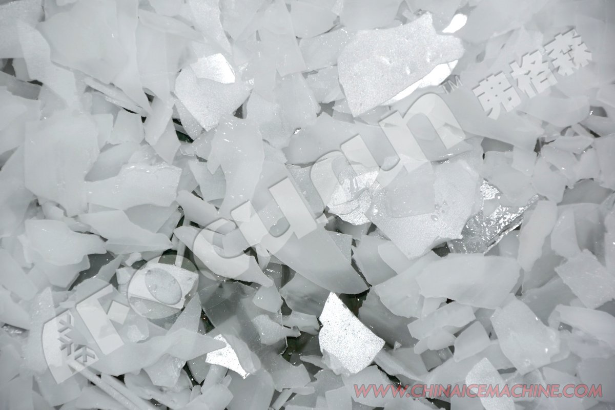chinaicemachine's tweet image. The shape of the flake ice is irregular, with the size of about 40x40mm and the thickness of about 1.5~2.5mm.
Flake ice is thin and can be used to stir and mix the cooled substances.
The cooling speed is fast due to the large contact area.
#flakeicemachine #Focusun #icemachine
