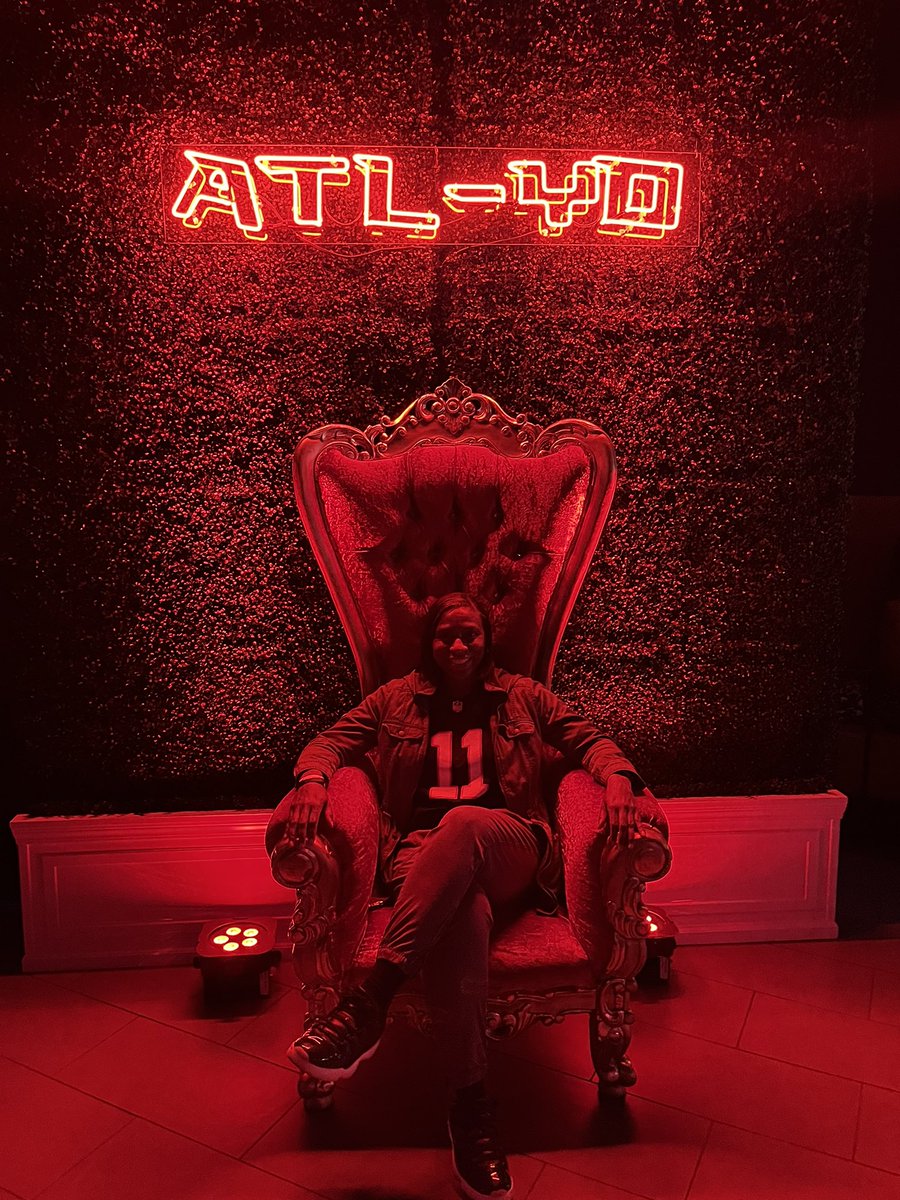 DrTroyMe's tweet image. We grew up fighting with each other and for each other. Now we just celebrate. #Troybuilt