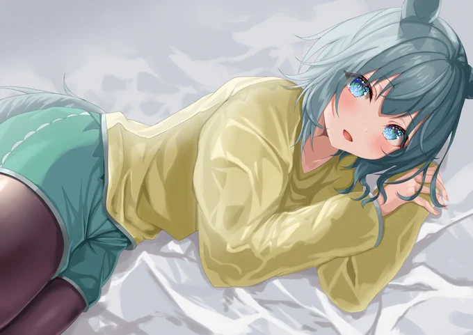 #ウマ娘 セイウンスカイ半袖寒そうなので長袖着せたよ 