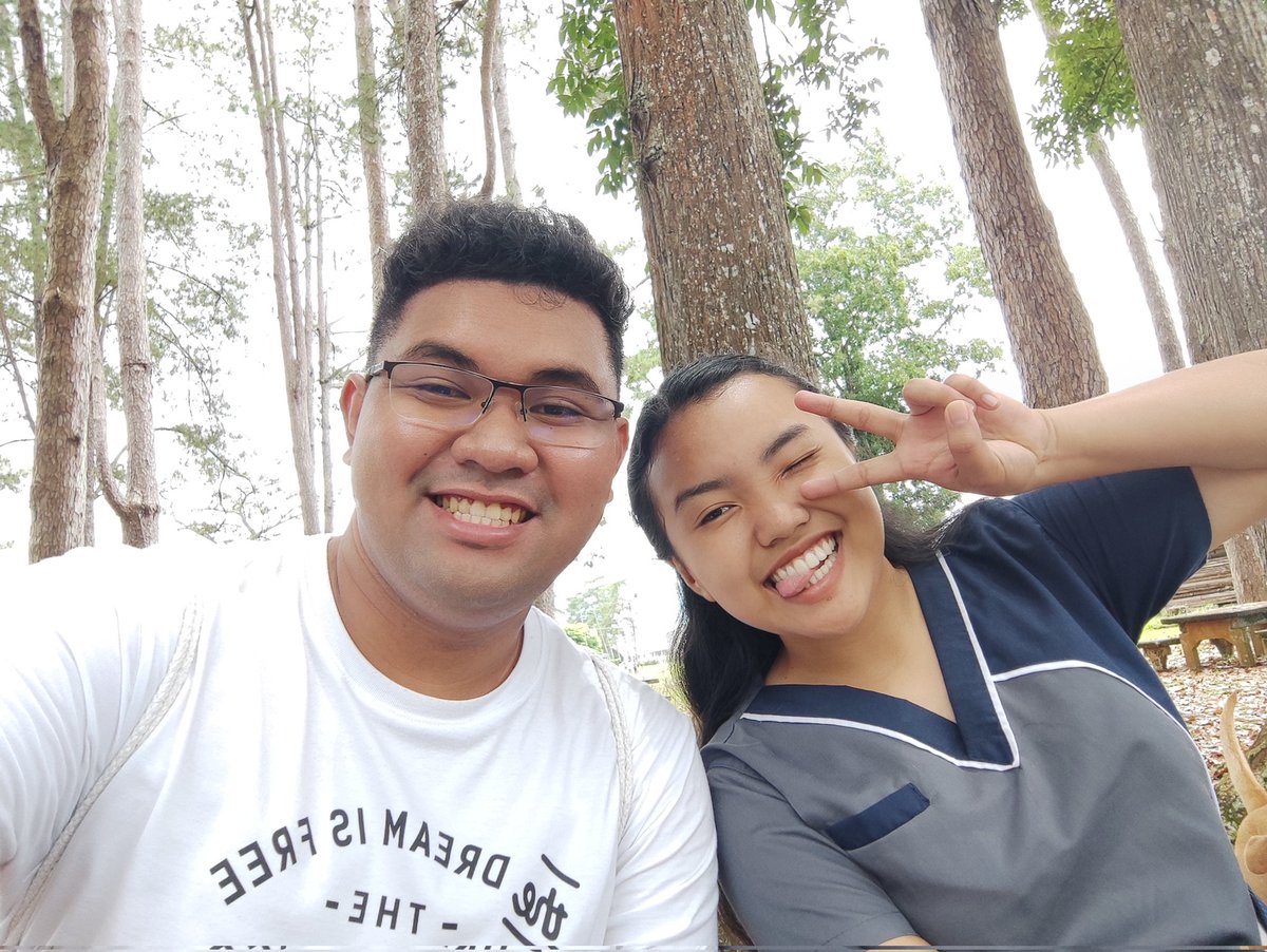 PLeofrick's tweet photo. Happy Birthday sunshine! I love you😍😍 https://t.co/M0ZoJ3J0ru