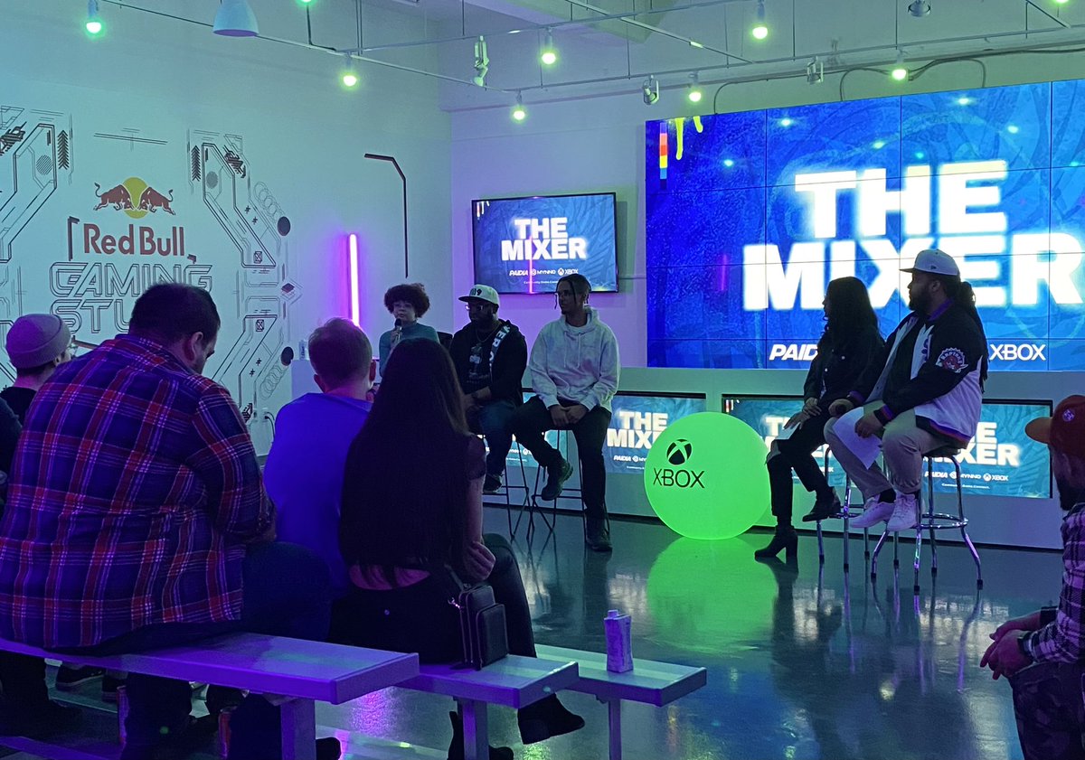 Hansika_G's tweet photo. Great night hearing about diversity in gaming from some amazing panelists and chatting with wonderful content creators about @redcrosscanada’s new gaming fundraising platform #CrossPlay, at the creators’ mixer by @PaidiaGaming @wearemynno @XboxCanada. 

https://t.co/EzrEA8ZSKI https://t.co/ELcL86hiam