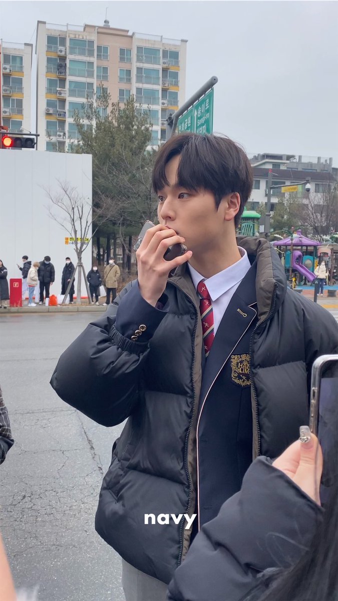 𝒏𝒂𝒗𝒚 tweet media