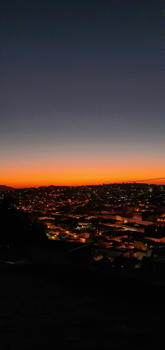 LuisCompean10's tweet photo. Mi hora favorita 🌆🕣 https://t.co/B3sI2WXGvP
