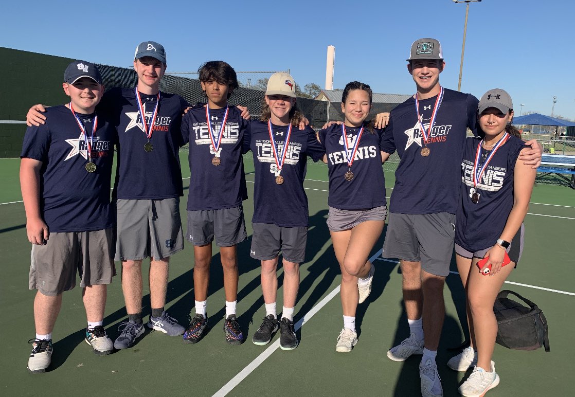 SVRangerstennis's tweet photo. JV Rangers took to the courts in Hayes today. 1st place boys dbls Kyle Dear/Jacob Brown, third place boys dbls Santiago Acosta/Hayden Landacre. 3rd place mxd dbls winners Jake Hooker and Ali Silva. Dani Arranda 3rd place women’s singles. Great job today @DrChapmanCISD @SV_Rangers https://t.co/34yd2mZtki