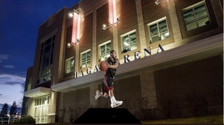 thwnd1410's tweet photo. Since it’s @jameernelson birthday, I’d like to revisit the fact that he should have a statue outside Hagan Arena #THWND https://t.co/LlxI2gDb5H