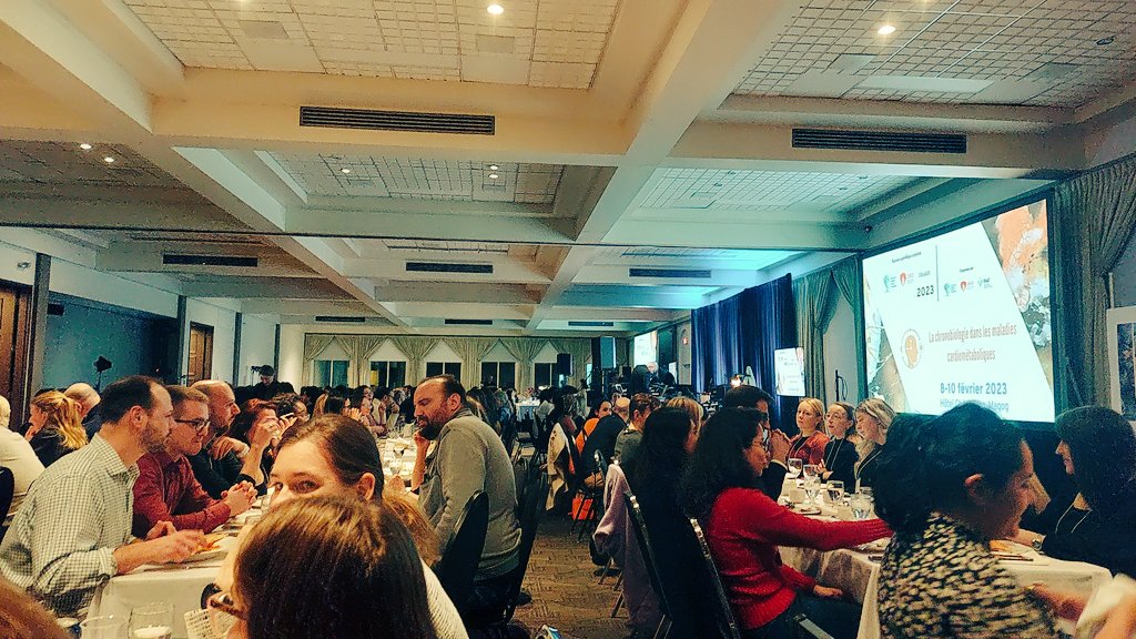 OConnorSarah3's tweet photo. CMDO congress feels like a huge family reunion... last time was 5 years ago for me, I was so happy to meet up with old collegues, friends and to share precious moments with them 💜 a glance of the banquet after an amazing day on chronobiology and metabolism #sqlmn_ @rrcmdo #cmdo https://t.co/zSShxqGXAp