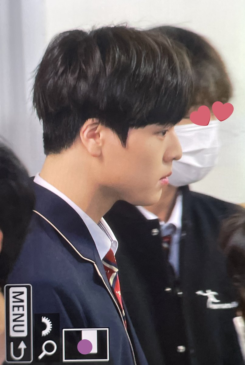 for_t0ninam's tweet photo. 230210 한림 졸업식

도현아 졸업 축하해🎓💐

#DOHYON #NAMDOHYON #남도현 https://t.co/5u7z1pmDAp