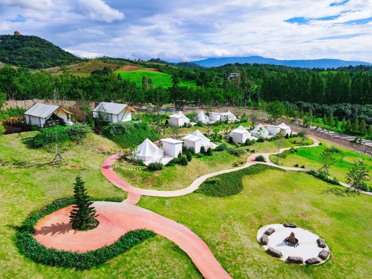 Rapidlifetech's tweet photo. ทุกคนชอบมั้ย? แต่งแล้วก็รอจัดงานฮันนีมูน จะเป็นที่นี่เลย SOL Glamping Khaoyai  วิวสวย โรแมนติก

จะได้ไปมั้ย อยู่ที่การสนับสนุนของแฟนคลับ (แอบอ้อนว่าตอนนี้ยอดสมัครยังน้อยอยู่เลย)

👉 สมัครได้ถึงวันนี้เที่ยงคืนนะคะ
#RapidLife #อิงล็อต 
#ชาล็อตออสติน #อิงฟ้ามหาชน 
#ENGLOTxRapidLife https://t.co/j37AHtE4OI