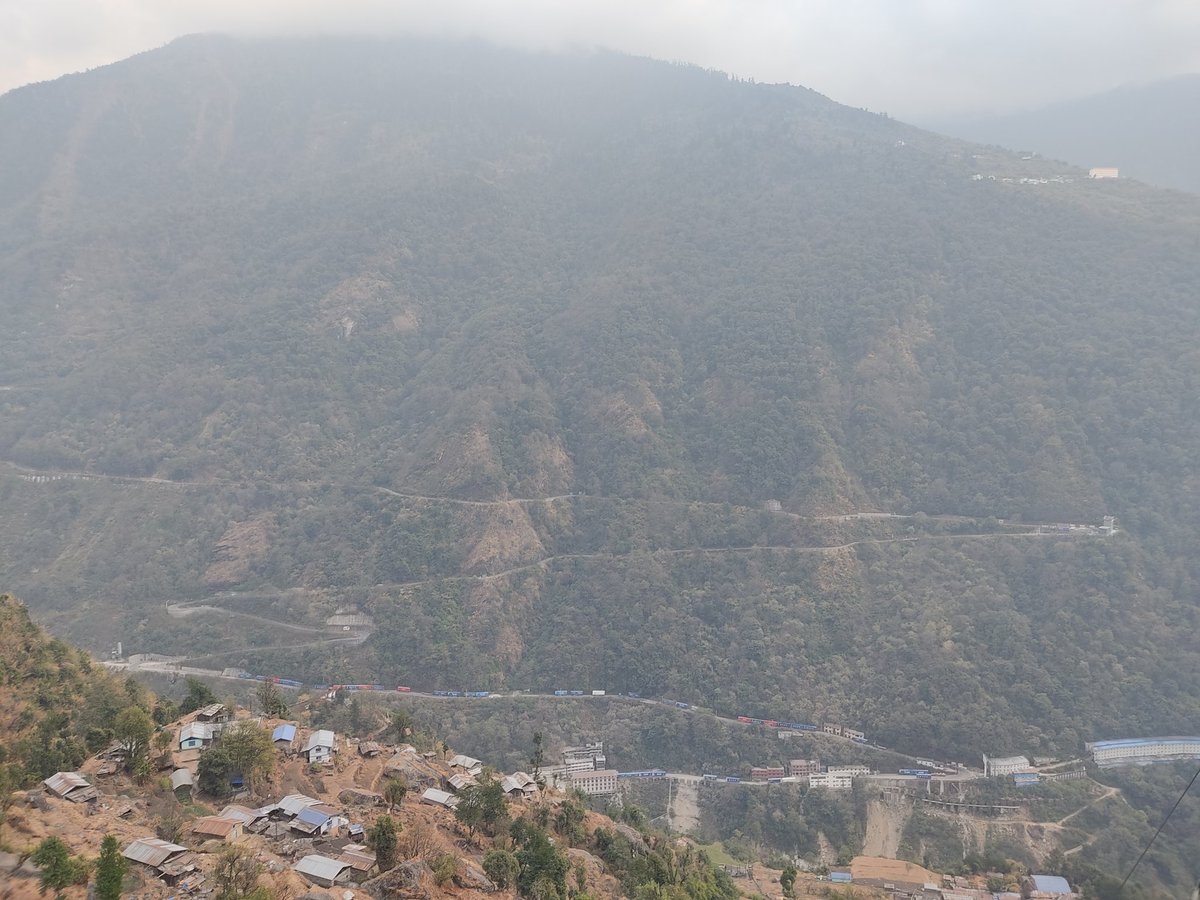 ravinbhattarai1's tweet image. त्यो पारी china हो है त 
#tatopani #khasabazar