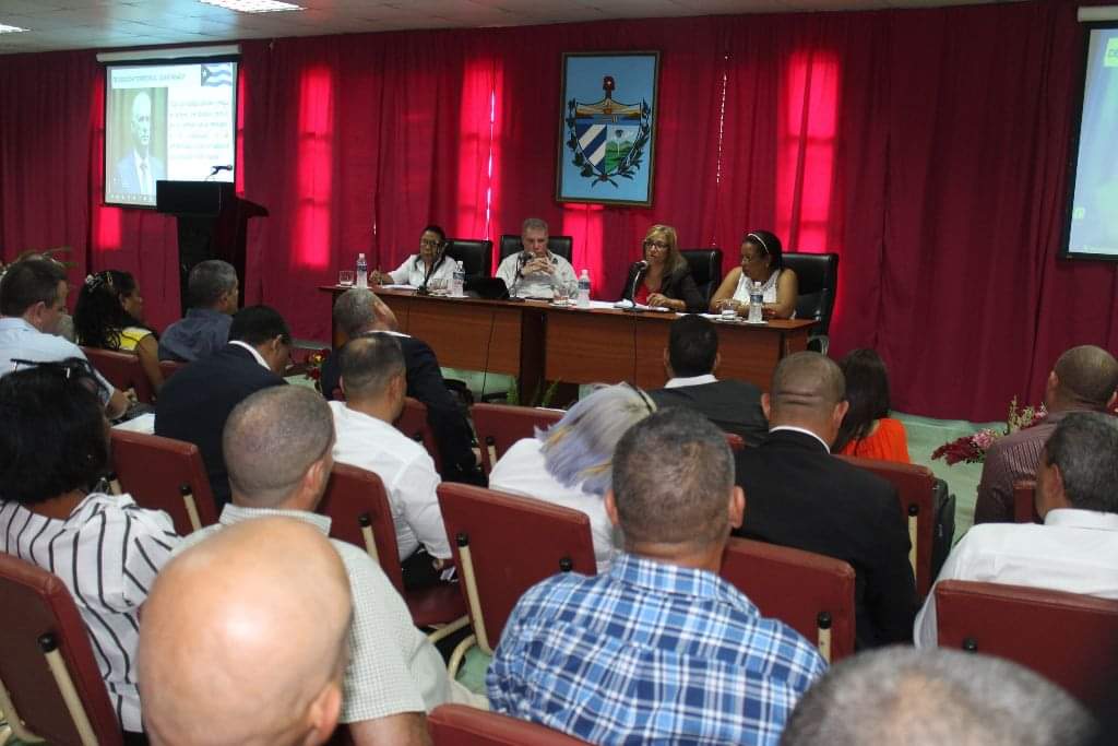 DulceMSanchezM's tweet photo. #CubaTravel Preside Ministro de Turismo de Cuba Juan Carlos García Granda, las reuniones de trabajo de año 2022 de los territorios del Oriente Cubano.
#TurismoCubano.
#VamosPorMas https://t.co/t2n6x1boSl