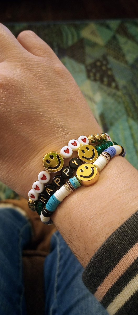 Tonight's 'Happy' bracelets. The blue one is mine and the others might be listed or go to the consignment shops 💖

#bracelets #heishibeads #stretchbracelets #handmade #cutebracelets #BeHappy #smileyfaces
