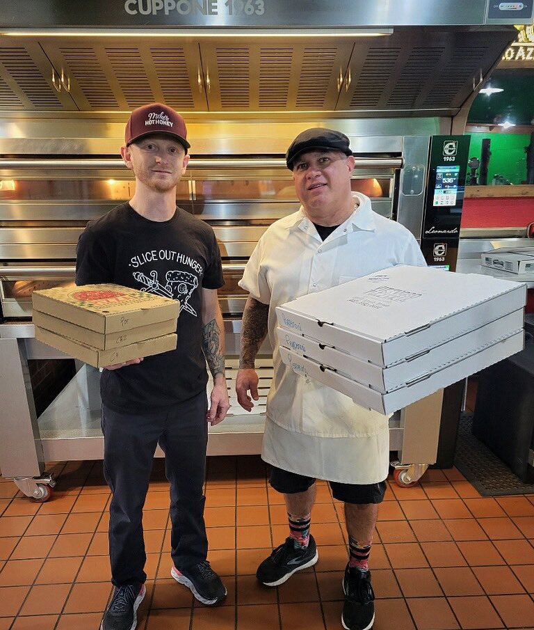 Combined pizza forces with fellow MOPA teammate @izzyspizzabus to represent the Midwest in this year’s Pizza Across America @sliceouthunger campaign. All of our pies were donated to Food Bank for the Heartland- Completely Kids. Do good, Feel good. 🍕🍕😃