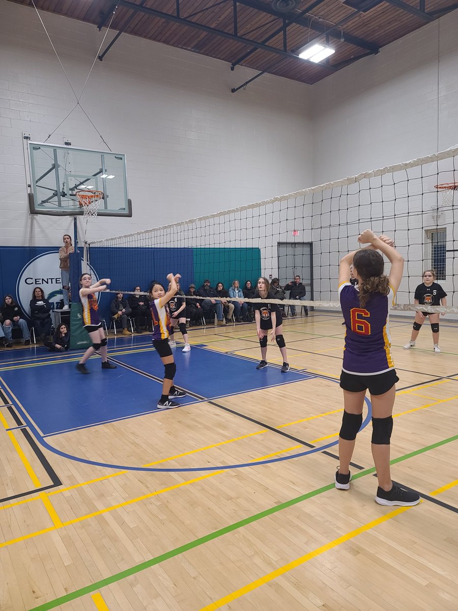 What a great way to end our volleyball season! The girls had a blast tonight at the @CentChargers tournament. It was amazing to see how much progress the girls have made in six weeks. I am so proud of our <a href="/MartinSt184/">Martin Street PS</a>  Junior Girls Volleyball team! ❤️🏐