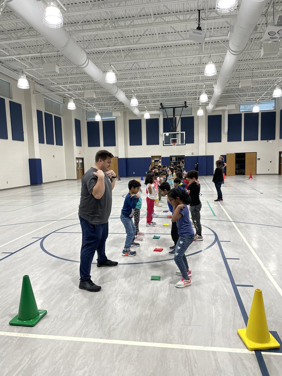 Thank you to our Watch D.O.G., John Barton. He served our school by reading and writing with students, supporting during Specials, and keeping students moving at recess. We appreciate your time and willingness to serve.