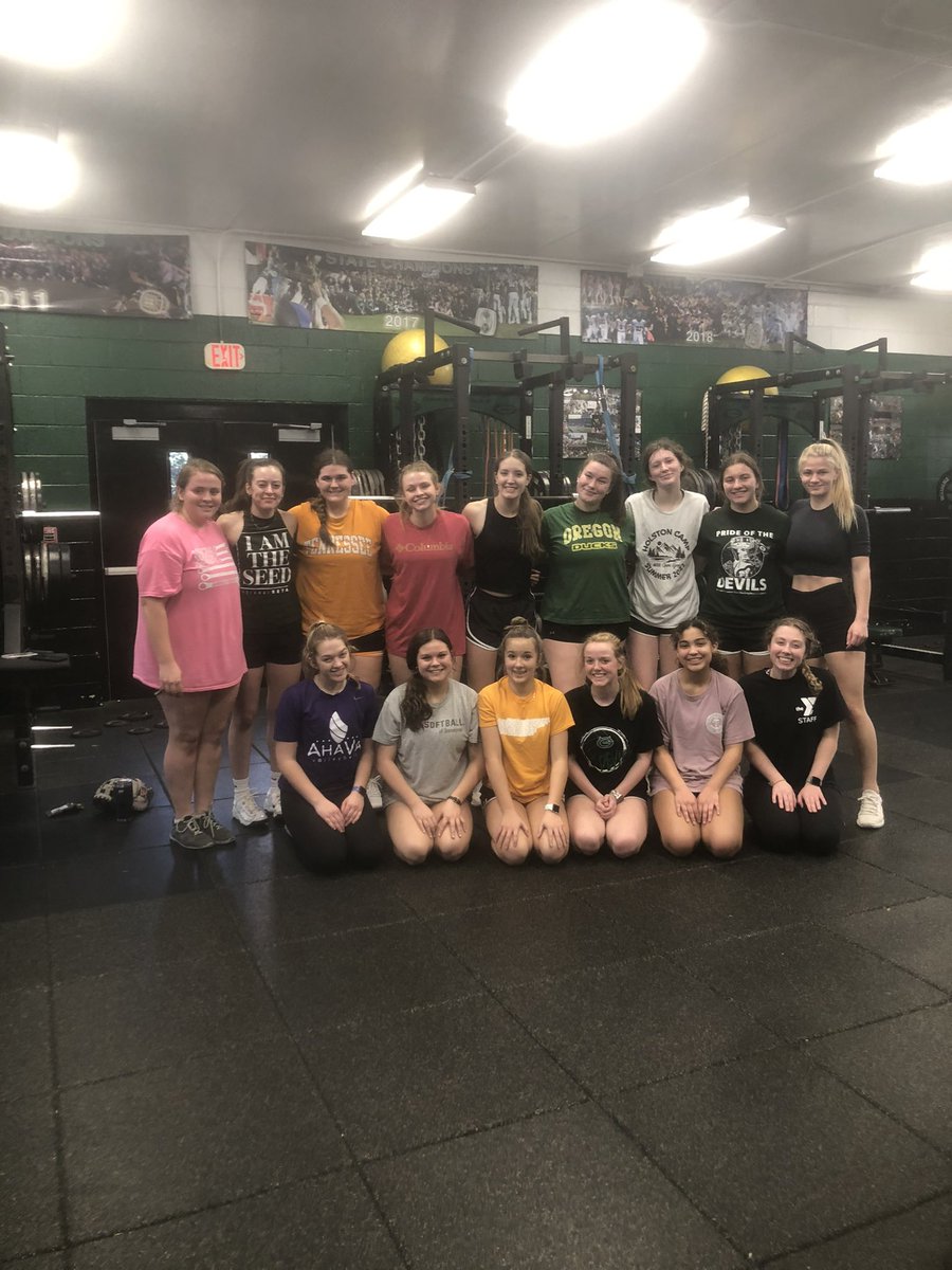 Finished our last preseason workout today. We are ready for practice to officially start on Monday! 💪🏼 #keepthepressure