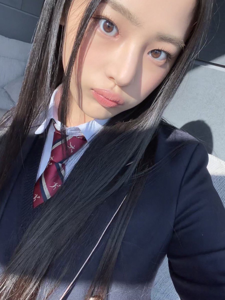 BABYMINJI_TH's tweet image. น้องมินจีกับชุดนักเรียนสวยน่ารักมากค่ะ นักเรียนคิมมินจีเติบโตอีกขั้นแล้ว📖🎓😻

HAPPY GRADUATION MINJI
#민지_졸업_꾸민지생신지
#Congraduation_MINJI