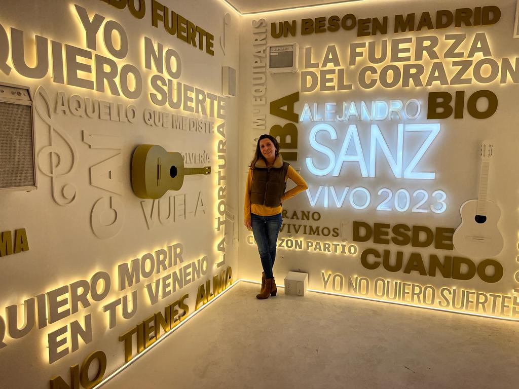 paopo's tweet photo. Para @AlejandroSanz 🤩.
@evetm30 @Palihuevo @lopdaniela https://t.co/mhwhRTPgf3