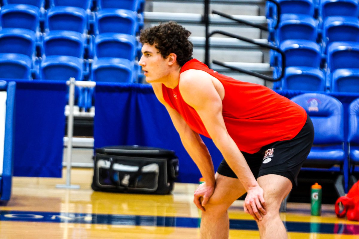 NEC serve &amp; pass 😎

🔴⚡️🏐
#GoRedFlash #RedFlashmvb