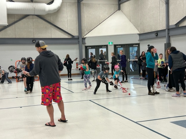 CWMinorLacrosse's tweet photo. WOWZERS! That was a night!
Great turn out for Try Lacrosse last night. Thank you to all those that came out to try lacrosse & all the volunteers that made the night happen.
In case you missed it, the last date is Sun Feb 19 2-4pm.
#trylacrosse #trylax #playlacrosse #cwmla https://t.co/BLHRkrE53Z
