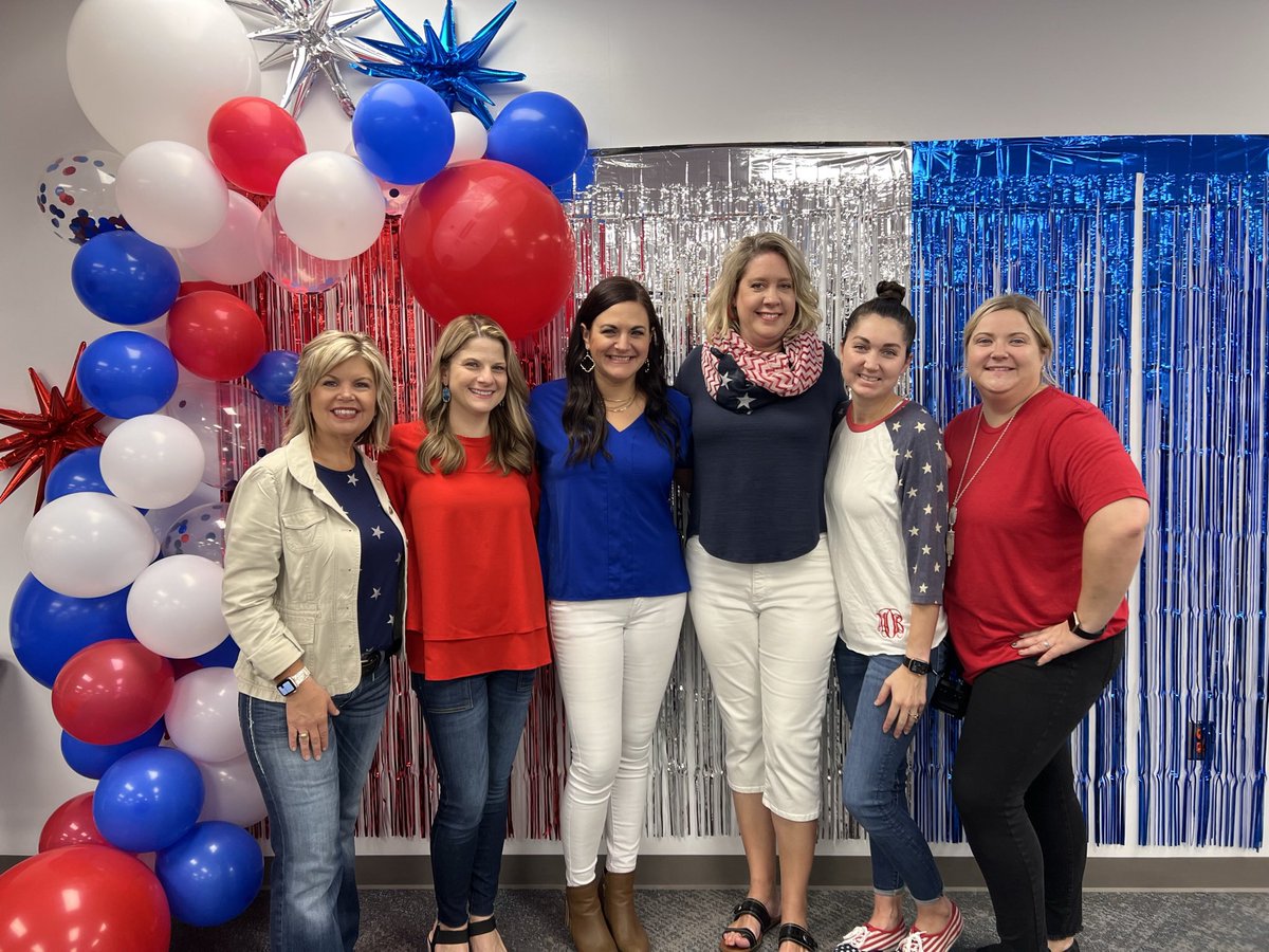 Kelli Tharp tweet media