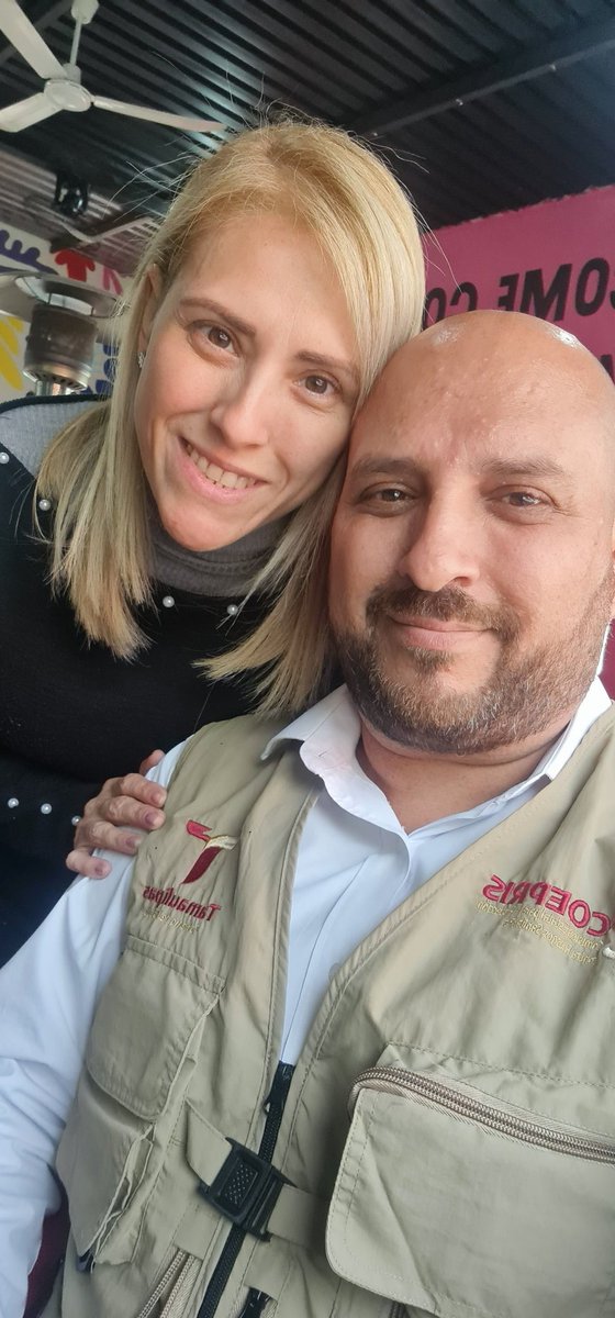 nEnaMLdA's tweet photo. Sacando a Tamaulipas adelante!!! Andamos inspeccionando los desayunos victorenses!!! No crean que andamos de socialitos como señoras gordas desayunando en la casa de las tías!!!
Jamáaaaas!! 😅😅😅😅 

Te amo hermano @LaloMuzLav!!! ❤️ https://t.co/nSZQZ21xGe