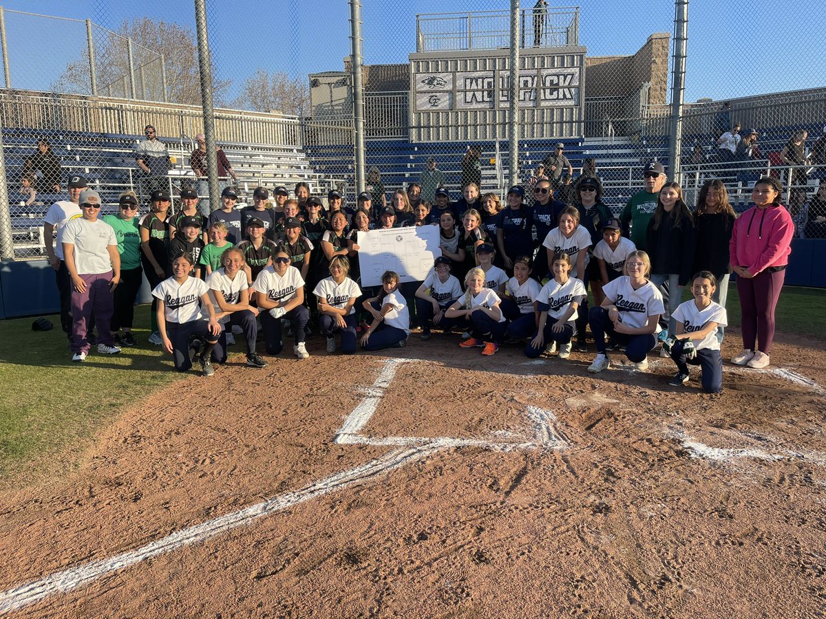 Congratulations to Oraze who is our 3rd Annual Elementary Feeder School Tournament CHAMPIONS and to Reagan for coming in 2nd place🔥 #BackThePack <a href="/OrazeElementary/">Oraze Elementary</a> <a href="/reaganelem/">Reagan Elementary</a>