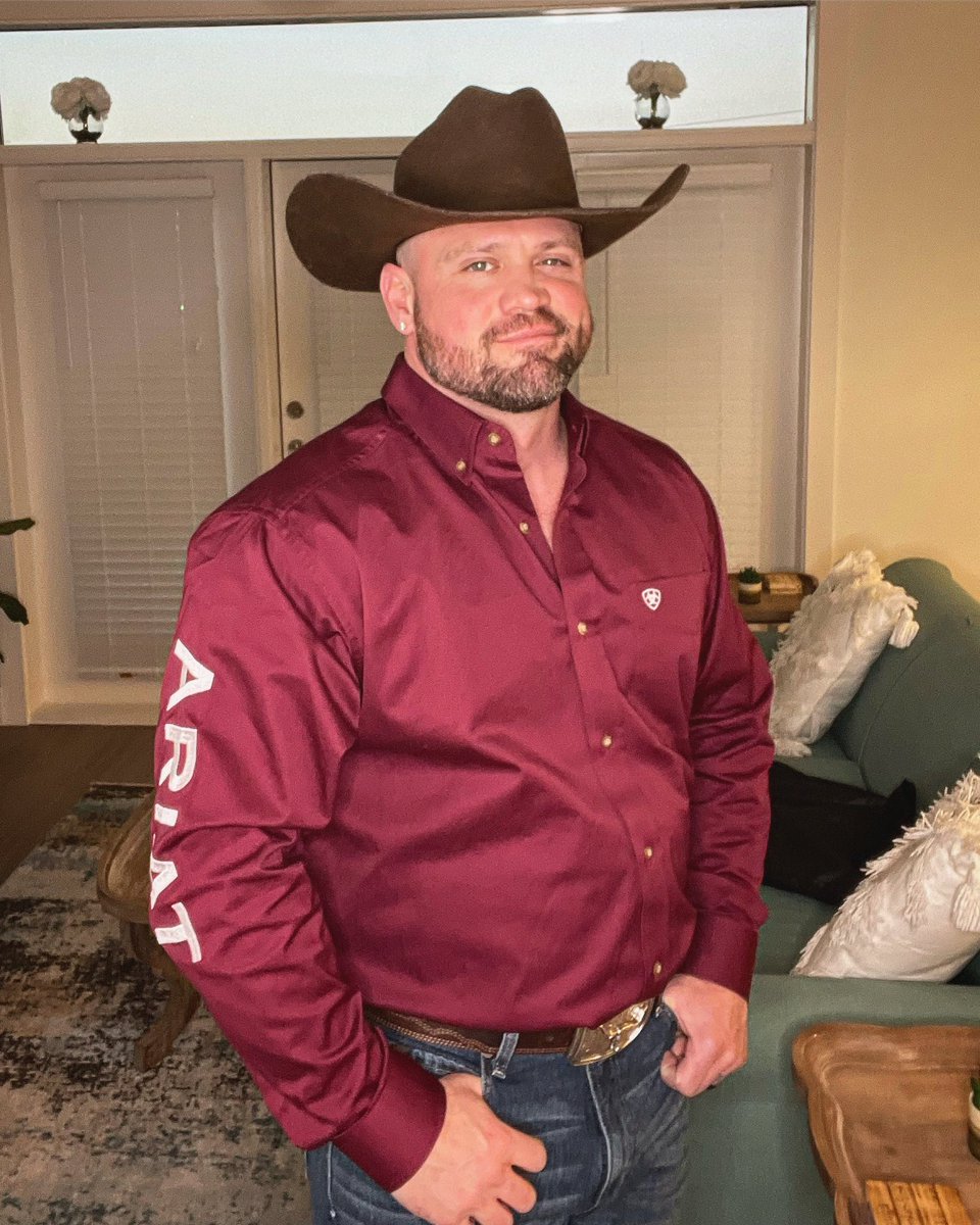 TXcowboycub on Twitter: "RT @Dadbodz520: Howdy 👋🏻"