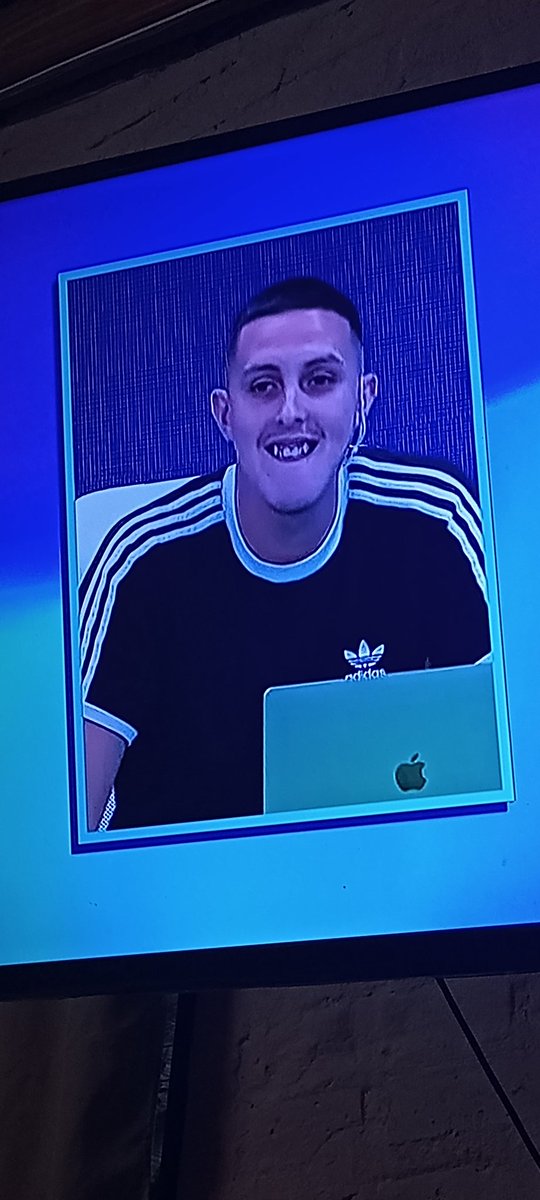 JavierZ53868664's tweet photo. juanjo estás podrido en plata bldo, ponete unos brackets hijo de puta https://t.co/2pSuzj4I8n