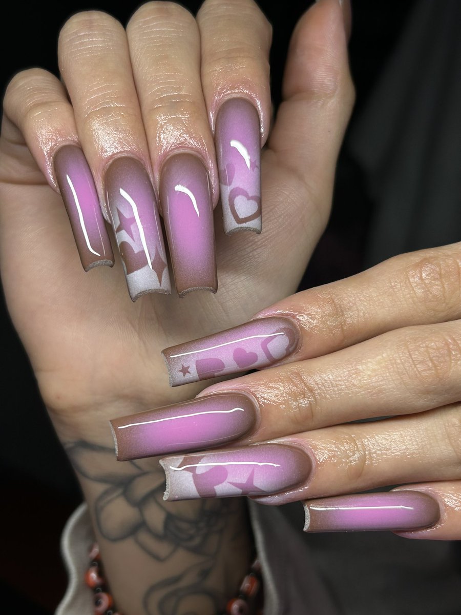va13ryy's tweet photo. Book w me 💗 https://t.co/hJdw2TAS0y