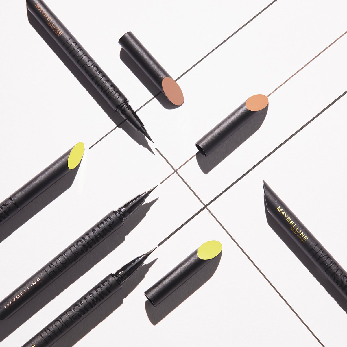 외출에 포기할 수 없는 아이 메이크업!!
#메이블린뉴욕 #하이퍼샤프익스트림라이너 에 주목!🔥
0.01mm의 정교함으로 36시간 동안 샤프하게! ✨
✔️초슬림 고탄력 브러쉬
✔️끊김 걱정 없는 잉크 캡슐 시스템
✔️36시간 지속력
#초슬림라이너 #36시간라이너🖤