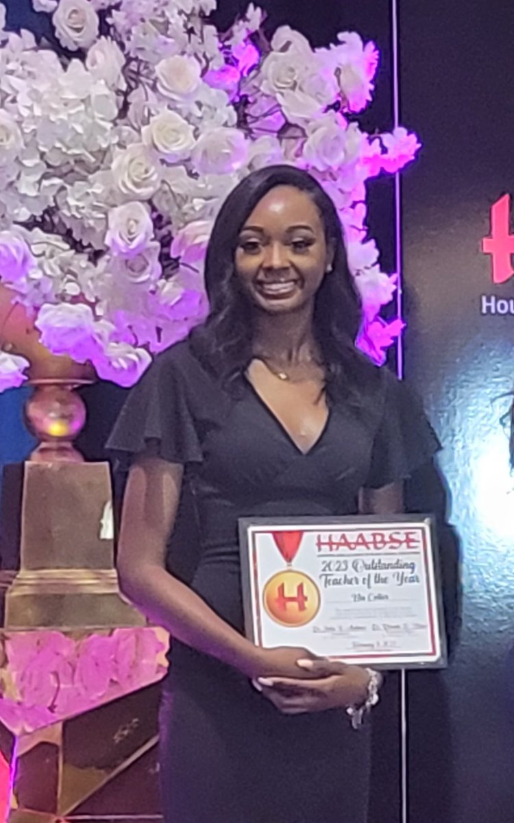 ConleyES_AISD's tweet photo. Honoring Ms. Nia Collier - HAABSE Teacher of the Year from Conley Elementary! So proud of you!  Congratulations! 💙🌟🐾 https://t.co/rtLCqCTWMP