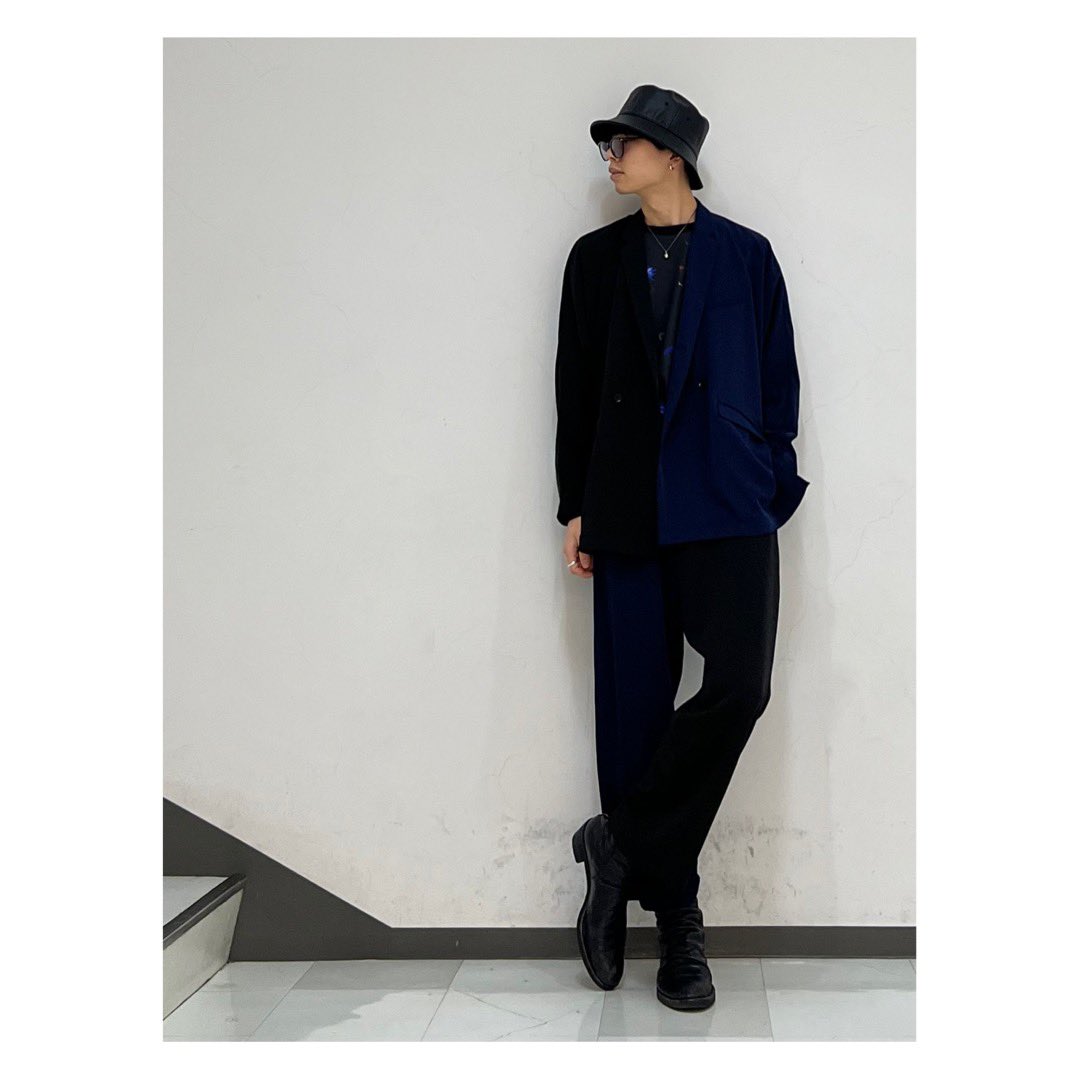 BAFNxN's tweet photo. 〜NEWTRAL TOKYO/NO ID.〜

2023 S/S collection✨
【ドルマンスリーブダブルブレストJKT】
color：NAVY×BLACK/size：ONE

#noid #newtral #newtral_tokyo #painting #fashion #ootd #kawaii #emo #staff #ss #todayscode #spring #springfashiontrends https://t.co/VI9b30qvrI