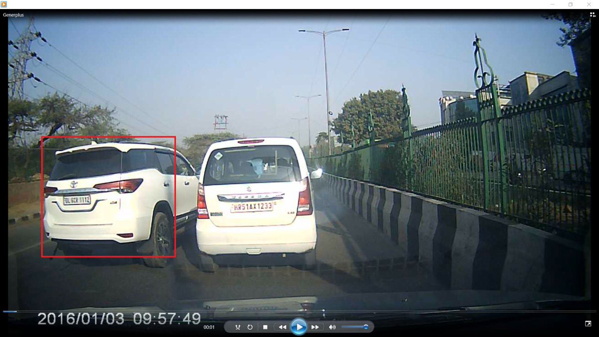 dineshkumartal's tweet photo. Dangerous driving, Maa Anandmayi Marg,  Delhi Near ESI hospital (MB Road to Kalkaji Mandir road) with hooter sound. today at 9.30am, Dash-cam date / time not synced. DL6CR1112.@dtptraffic https://t.co/m64IRaxmzY