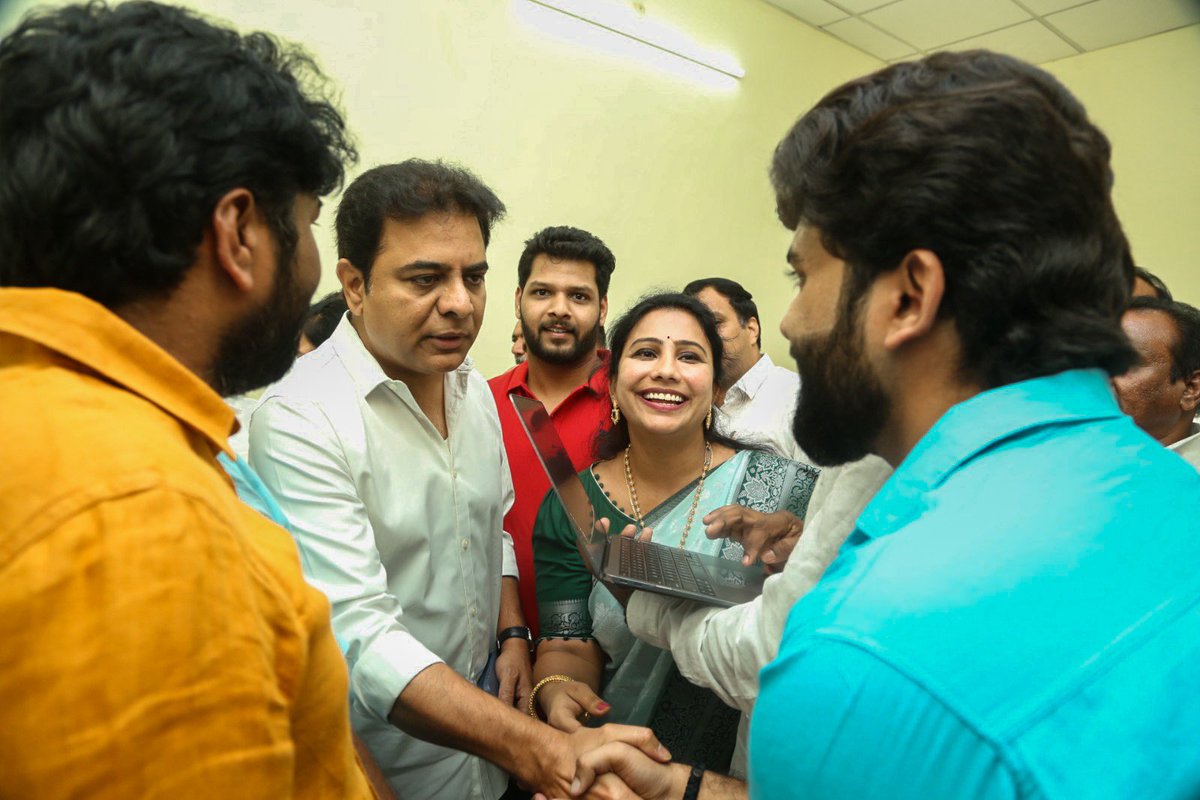 Itsmevaram's tweet photo. We are thrilled to announce the launch of our movie teaser by the honorable minister KTR garu! Our team is immensely grateful for his support and blessings towards our project. A big thank you to the minister for being a part of this milestone for us. 
@KTRBRS https://t.co/Fp9BNZGdgI