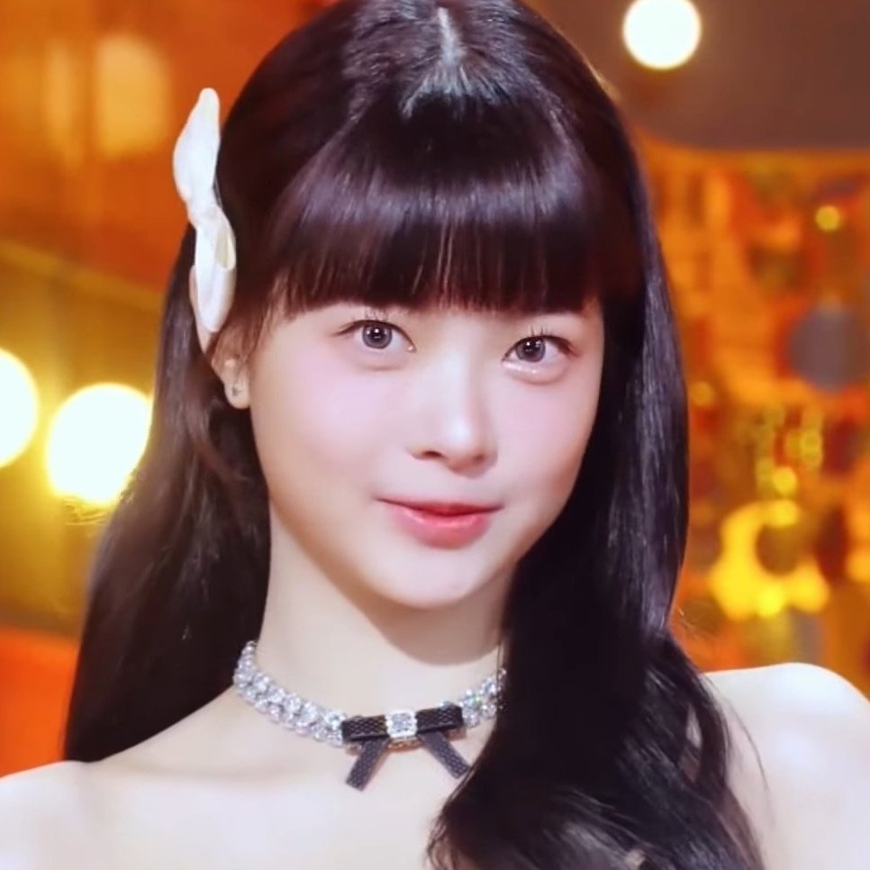 elisse on Twitter "RT elsserafim EUNCHAE IS A BABY PRINCESS 😩🤍