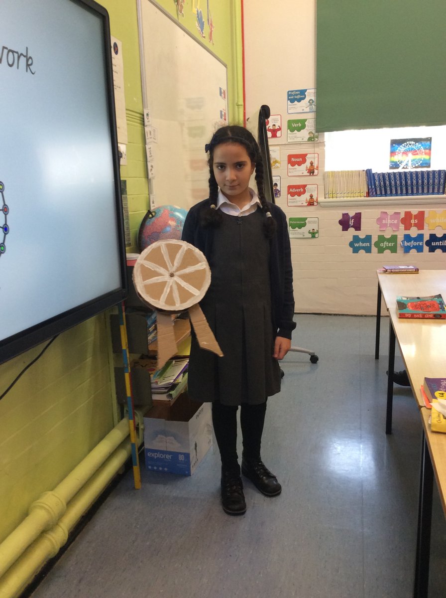 falconbrookSW11's tweet photo. Wow - Year 5 have been very busy recreating @TheLondonEye for their homework project. What impressive models and pictures they have created! #funatfalconbrook https://t.co/M6SlABA7KI