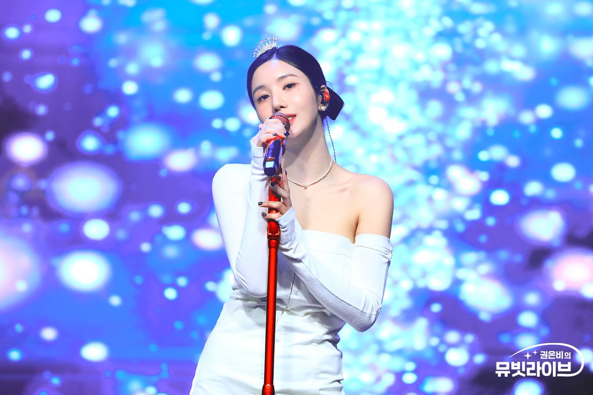 KEB_INTL's tweet photo. [📸] 230210 Kwon Eunbi's Mubeat Live | Season 1 Last Broadcast Update

🔗 https://t.co/vKTvqxhZGl

@KWONEUNBI #KWONEUNBI
#권은비 #クォンウンビ https://t.co/yABYnWmSq8