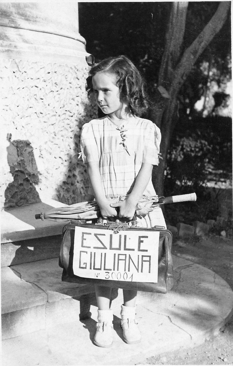 Nel Giorno del Ricordo teniamo viva la memoria delle donne e degli uomini morti nelle #Foibe e il dramma degli italiani spogliati di tutto e costretti a lasciare le loro case. Doveroso farlo, oggi e ogni giorno, senza pregiudizi e strumentalizzazioni. L’Italia non dimentica.