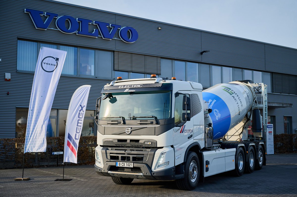 Volvo Trucks tweet media