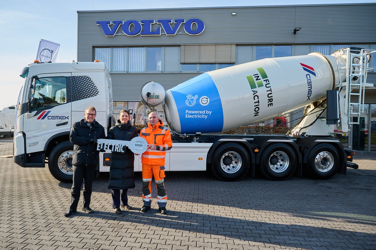 Volvo Trucks tweet media
