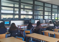 intrepides_tech's tweet photo. 🚀2023 démarre intensément pour #IntrépidesTech !
📌57 ateliers #IA #DevApp #Cybersécurité #JeuxVidéo #Orientation organisés dans @acmontpellier @actoulouse + @acversailles
👧👦1350 élèves de collège/lycée sensibilisés
👩💻26 #WomenInTech mobilisées pour les témoignages métier https://t.co/KJqjwKhvIA