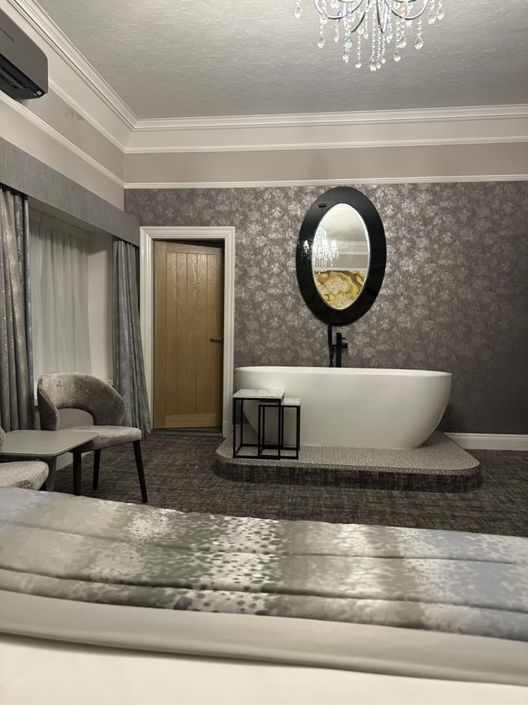 Dan Walker tweet media